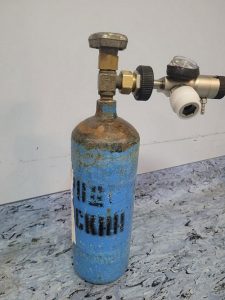 Газ медицинский сжатый в баллонах